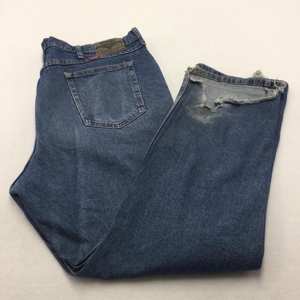 Wrangler Jeans Mens 40x30 Blue Medium Wash Regular Straight Denim Distressed